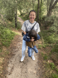 Miaomiao and Max on the path to the Elsberg hill