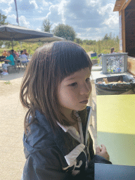 Max ordering food at Pavilion De Posbank