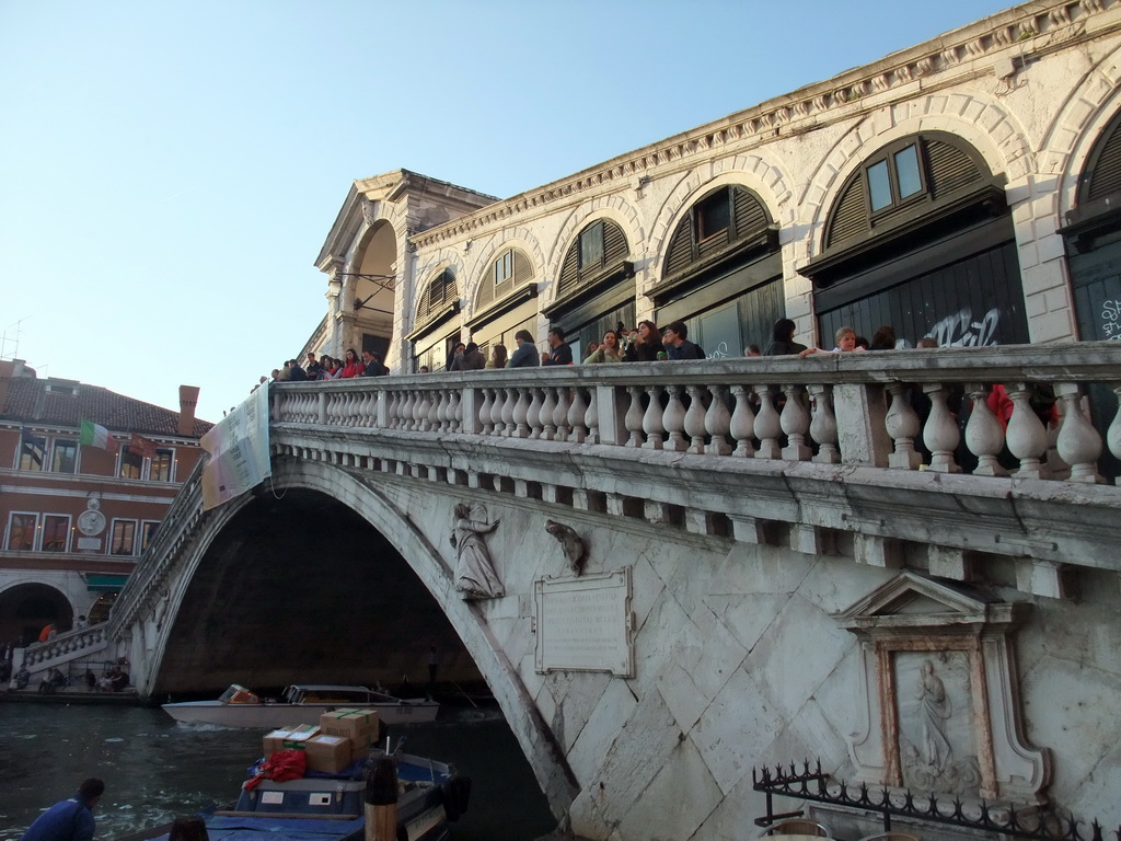 The Ponte di Rialto bridge over the Canal Grande