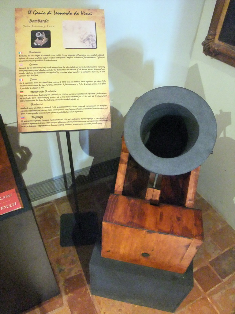 Cannon, with explanation, at the `Il Genio di Leonardo da Vinci` exhibition in the Scuola Grande di San Rocco building