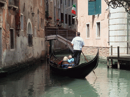 Gondola in the Rio de la Vesta canal, viewed from the Fondamenta Fenice street