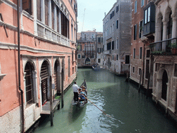 The Rio dei Barcaroli canal, viewed from the Ponte di Piscina di Frezzaria bridge