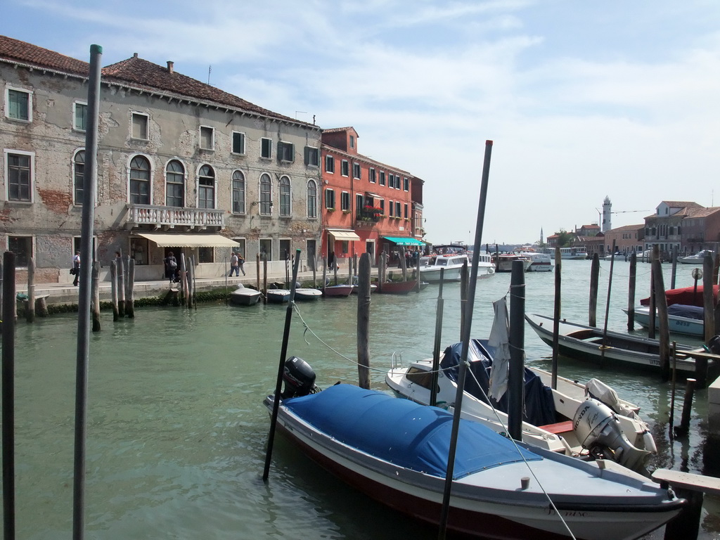 Boats at the Canal di San Donato and the southeast side of the Canal Grande at the Murano islands