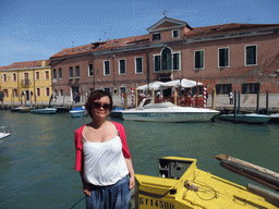 Miaomiao and boats in the Canal di San Donato at the Murano islands