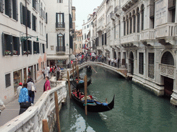 The Ponte Cappello bridge over the Rio de Palazzo o de Canonica river, viewed from the Ponte de la Canonica bridge