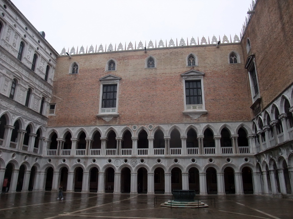 The Courtyard of the Palazzo Ducale palace with one well