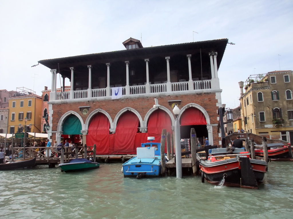 Boats and the Rialto Pescheria fish market, viewed from the Canal Grande ferry