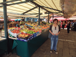 Miaomiao at a fruit market stall at the Campo della Pescaria square