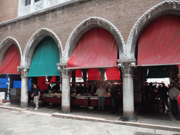 Southeast side of the Mercato del Pesce al Minuto building at the Calle Beccarie Cannaregio street