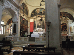 Nave, apse and altar of the Chiesa di San Giovanni Elemosinario church