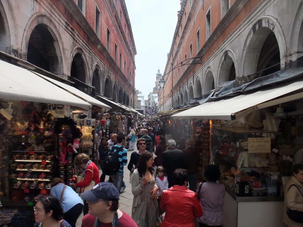 Shops at the Ruga degli Orefici street