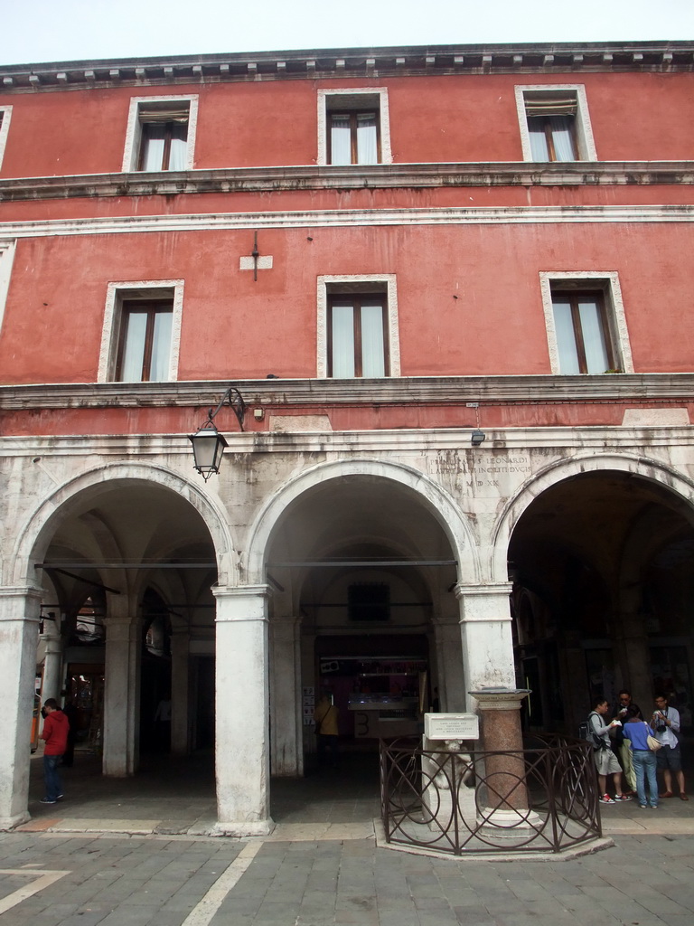 The Campo San Giacomo square with the statue `Il Gobbo di Rialto` by Pietro da Salò