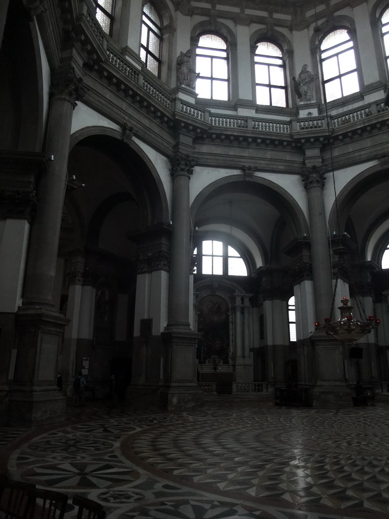 Nave of the Basilica di Santa Maria della Salute church