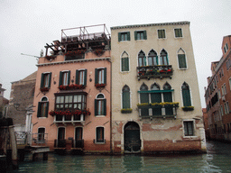The Casa Gatti Casazza building, viewed from the Canal Grande ferry