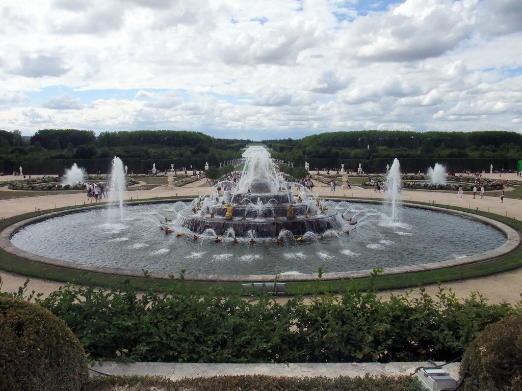 The Bassin de Latone fountain, both Bassin des Lézards fountains and the Grand Canal in the Gardens of Versailles