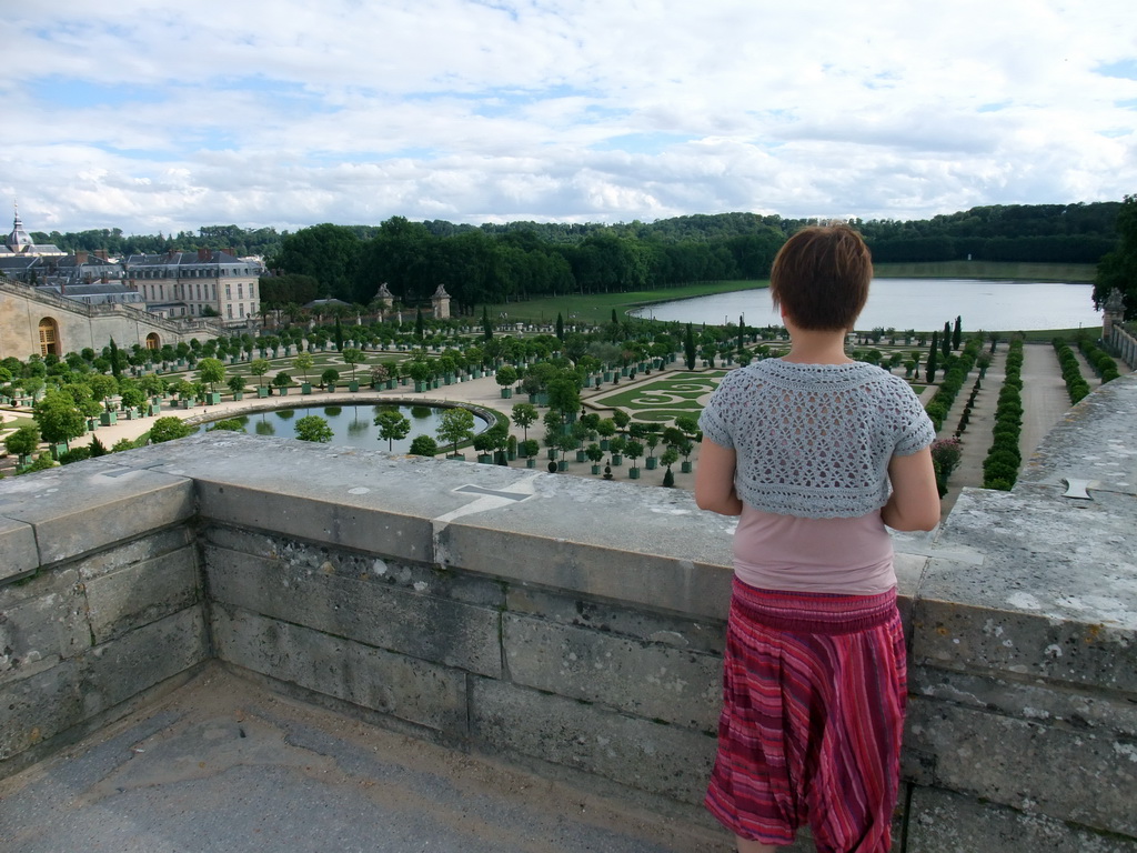 Miaomiao at the Orangerie and the Pièce d`Eau des Suisses in the Gardens of Versailles