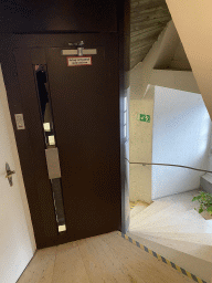 Elevator and staircase at the Benediktushaus im Schottenstift hotel