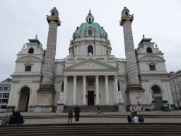 Miaomiao and Max in front of the Karlskirche church at the Karlsplatz square