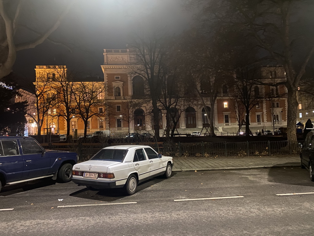 Front of the Wiener Börsensäle building at the Börseplatz square, by night