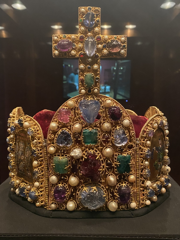 The Imperial Crown at Room 11 of the Imperial Treasury at the Hofburg palace