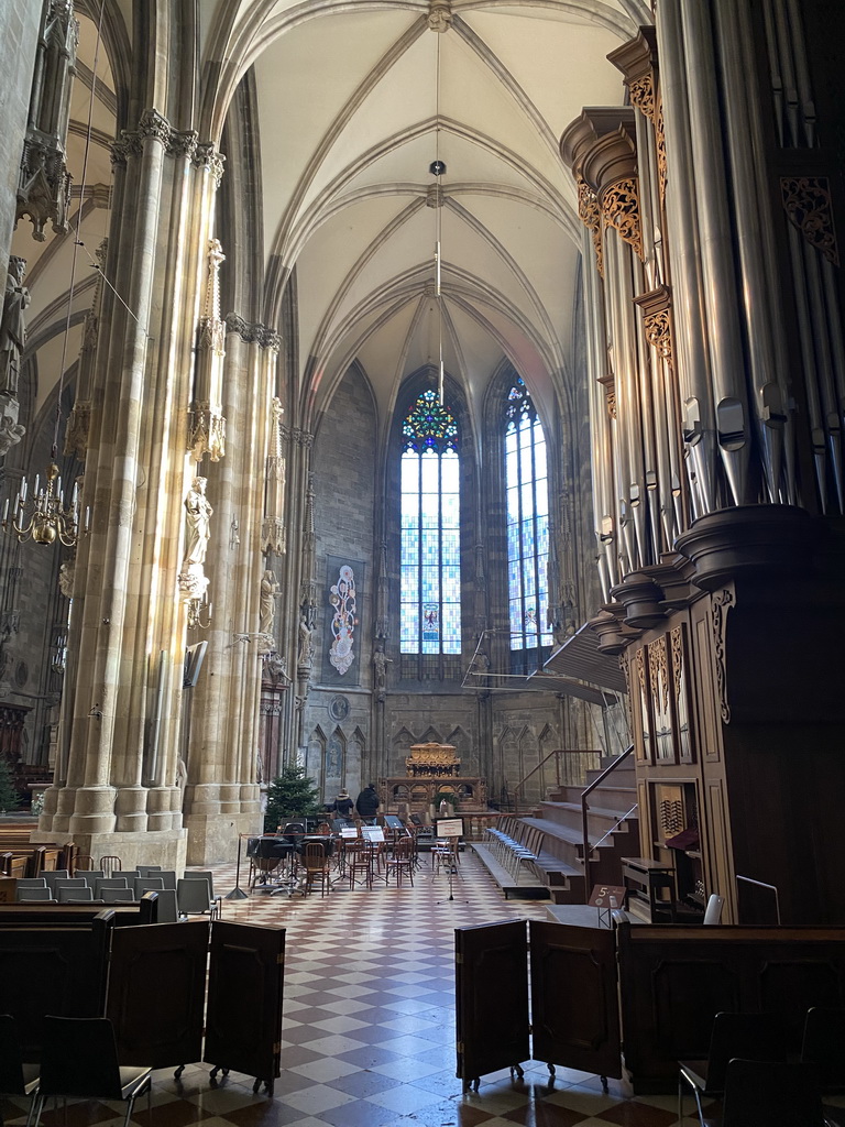 Small organ and Tomb of Emperor Frederick III at the south aisle of St. Stephen`s Cathedral