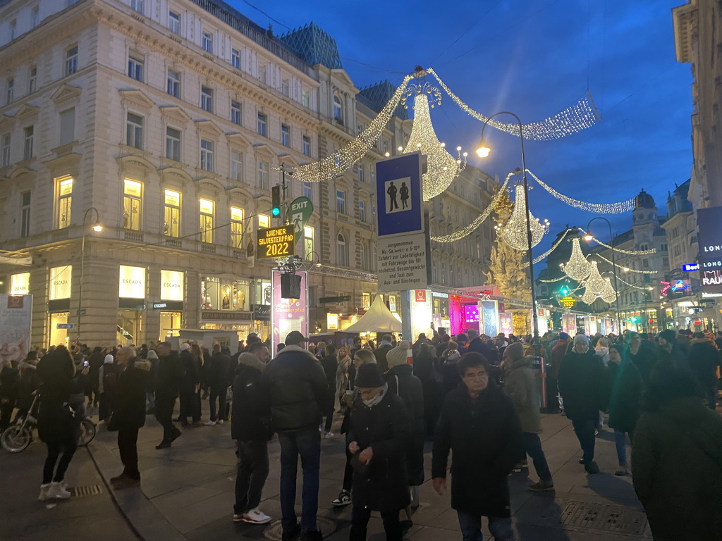 Silvesterpfad festivities at the Graben square, at sunset