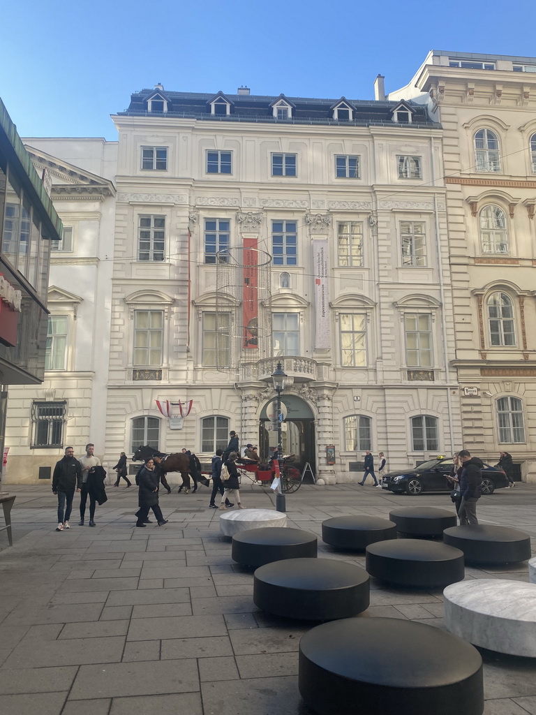 The Fahnengasse street and the front of the Esperanto Museum of the Austrian National Library at the Herrengasse street