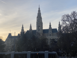 Front of the City Hall at the Rathausplatz square, viewed from the Universitätsring street