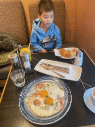 Max having breakfast at the Stadtcafé restaurant