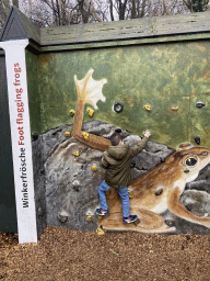 Max at the Foot Flagging Frogs climbing wall at the Schönbrunn Zoo