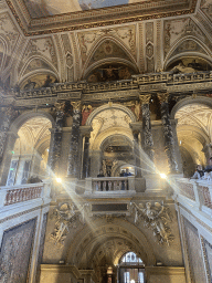 Main staircase of the Kunsthistorisches Museum Wien, viewed from the upper ground floor