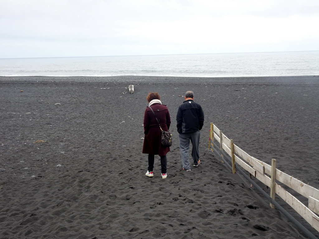 Miaomiao and her father at the Black Sand Beach