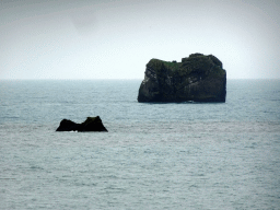 Small islands in front of the Dyrhólaey peninsula, viewed from the lower viewpoint