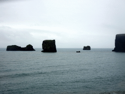 Small islands in front of the Dyrhólaey peninsula, viewed from the lower viewpoint