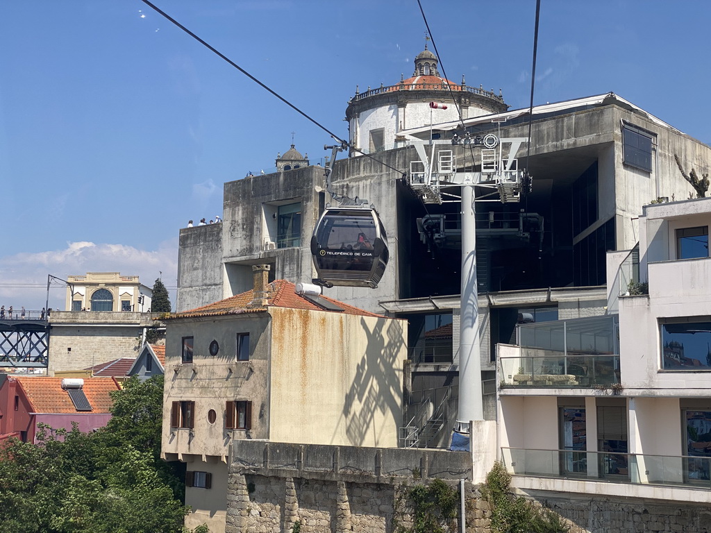 The Mosteiro da Serra do Pilar monastery and the Gaia Cable Car building at the Jardim do Morro park, viewed from the Gaia Cable Car