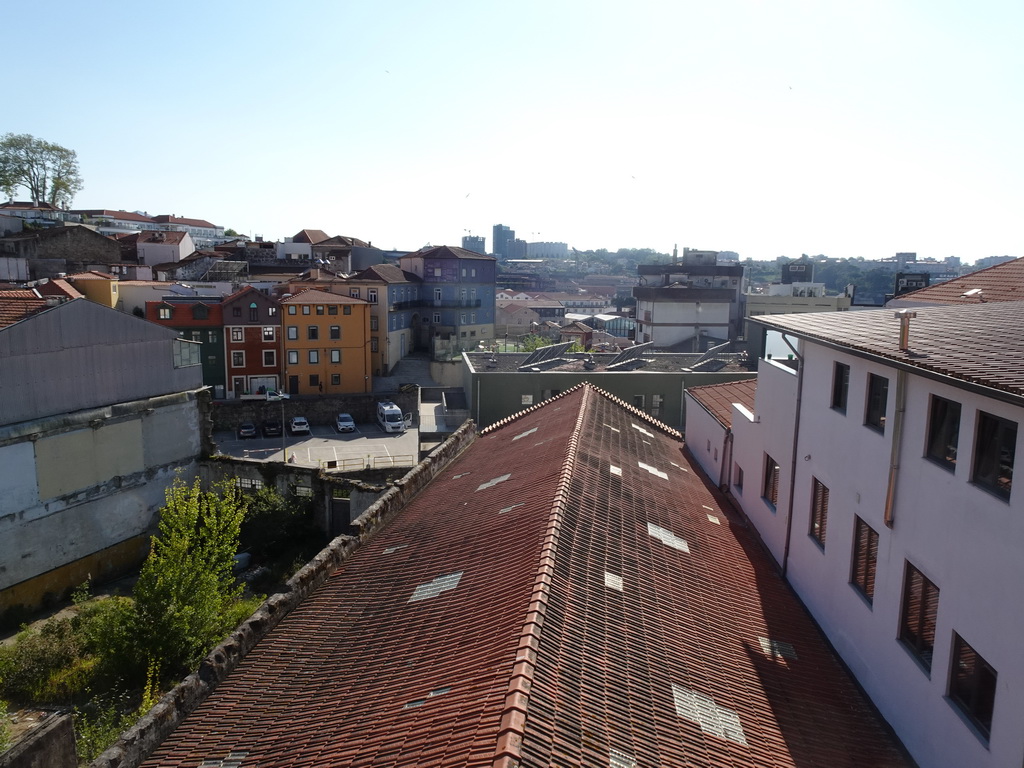 Houses at the city center, viewed from the Rua Particular João Félix street