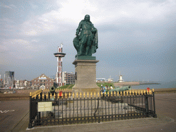 The statue of Michiel de Ruyter and the watchtower of the Arsenaal