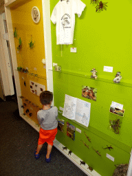 Max at the souvenir shop at the Iguana Reptile Zoo