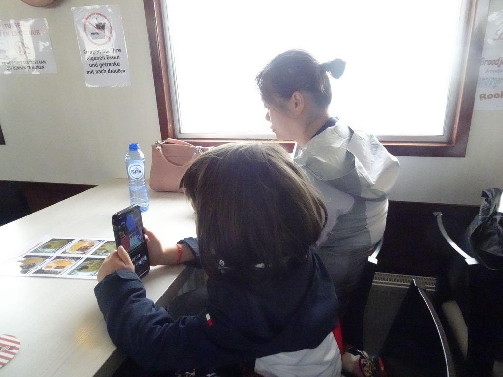 Miaomiao and Max at the Seal Safari boat on the National Park Oosterschelde