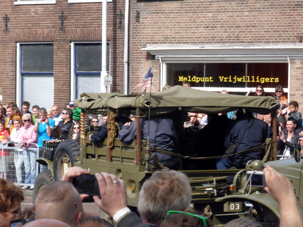 American war veterans at the Stationsstraat street, during the Liberation Day procession