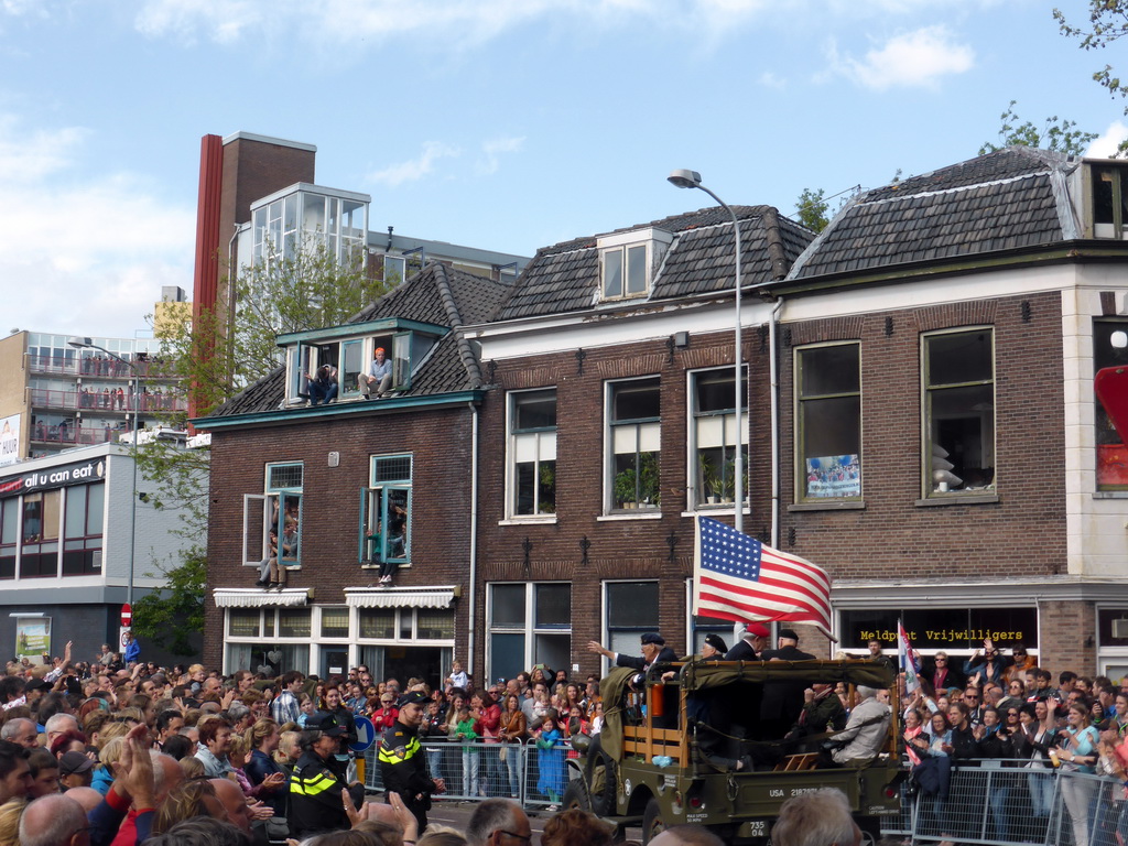 American war veterans at the Stationsstraat street, during the Liberation Day procession