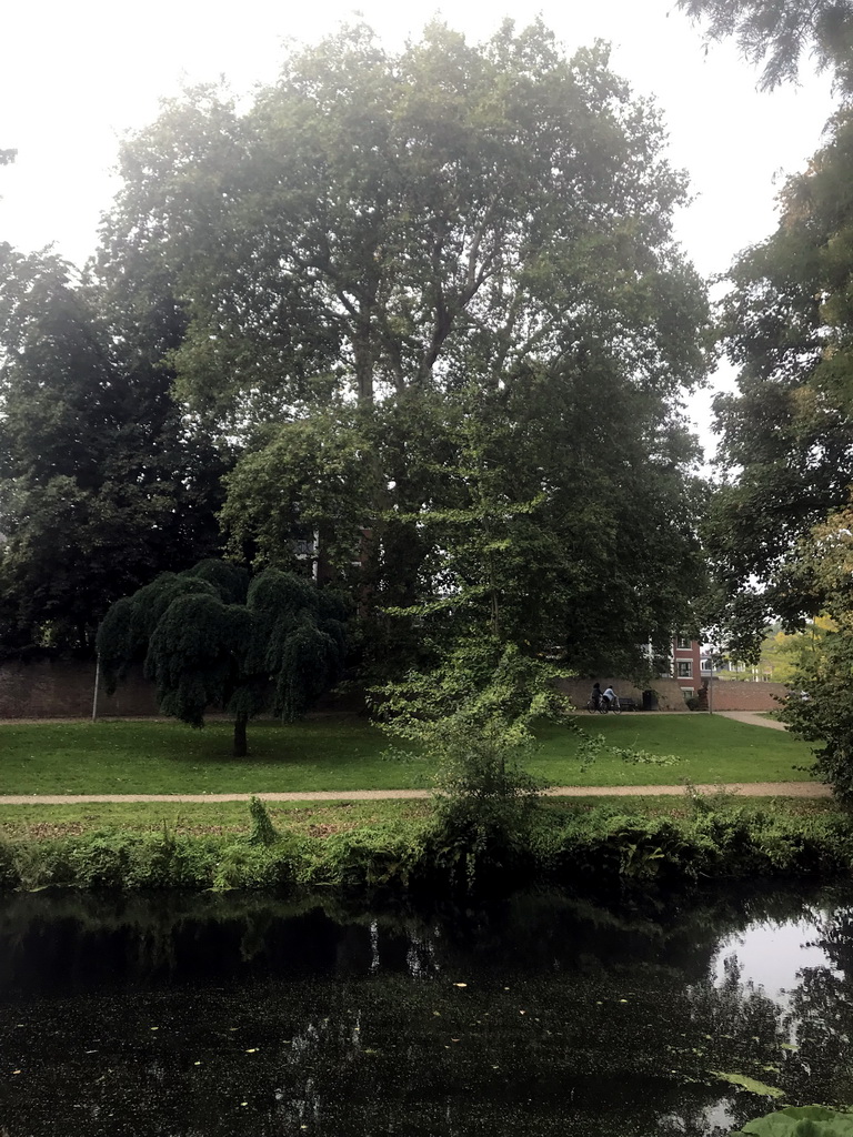 The Stadsgracht canal at the Torckpark