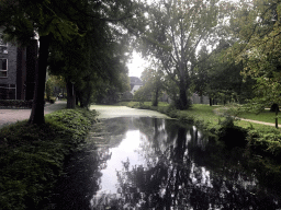 South side of the Stadsgracht canal at the Torckpark, viewed from the bridge