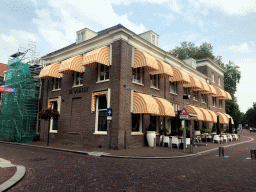 Front of the Hotel de Wereld at the 5 Mei Plein square