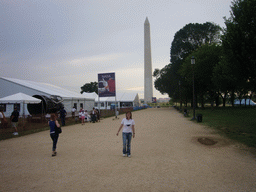 Miaomiao at the National Mall, with the Washington Monument