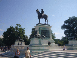 The middle part of the Ulysses S. Grant Memorial