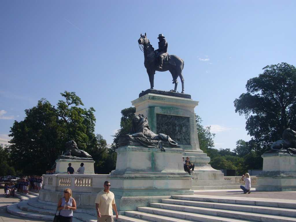 The middle part of the Ulysses S. Grant Memorial