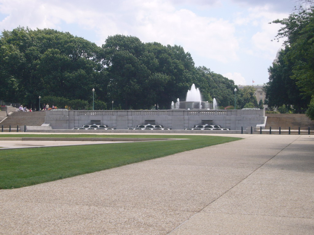 Fountain at Union Station Plaza