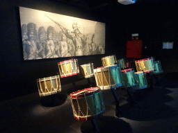 Drums and drawing at the Upper Floor of the Mémorial 1815 museum