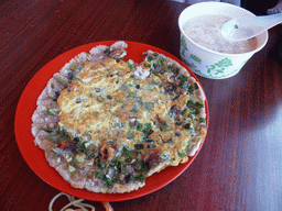 Oister omelet at a restaurant at Kangtai Road at Gulangyu Island